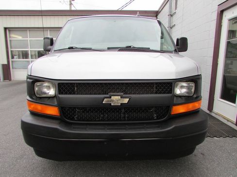 Used 2017 Chevrolet Express 2500 LS RWD image 2