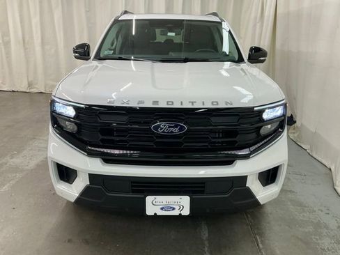 New 2026 Ford Expedition Active AWD/4WD image 9