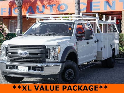 Used 2017 Ford F550 XL image 4
