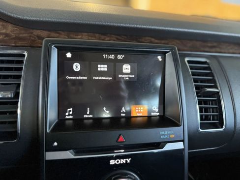 Used 2019 Ford Flex Limited image 32