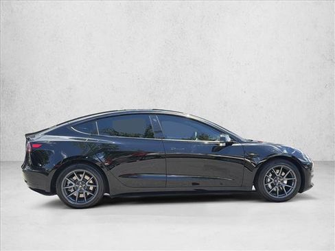 Used 2021 Tesla Model 3 Standard Range Plus RWD image 4
