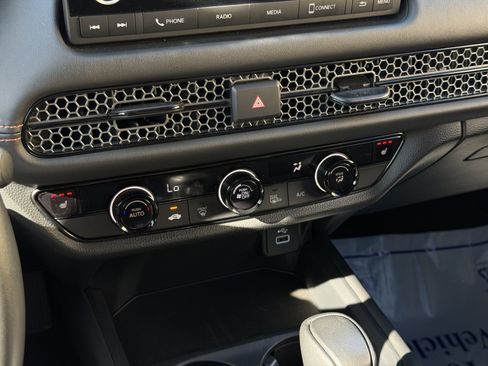 Certified 2024 Honda HR-V Sport image 23