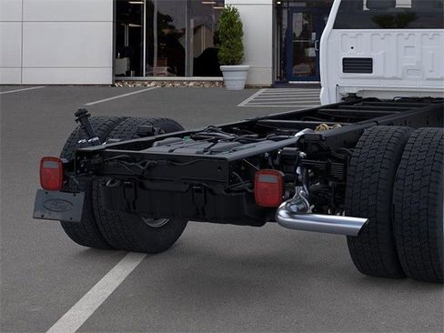 New 2026 Ford F550 4x4 Regular Cab Super Duty image 43