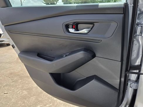 Used 2025 Honda Accord SE image 28