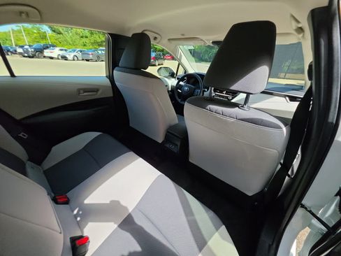 Used 2026 Toyota Corolla LE AWD/4WD image 23