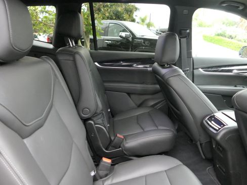 New 2025 Cadillac XT6 Premium Luxury image 23