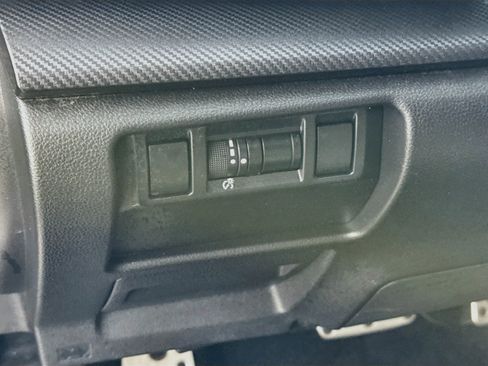 Used 2024 Subaru Crosstrek 2.5i Sport AWD/4WD image 12