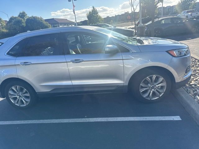 Used 2019 Ford Edge Titanium FWD image 54