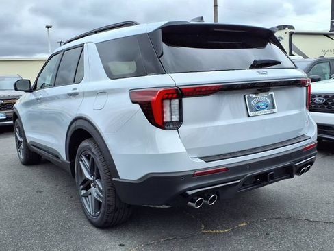New 2026 Ford Explorer ST w/ Sun And Sound Package AWD/4WD image 4