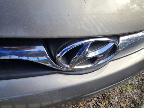 Used 2013 Hyundai Elantra GLS FWD image 6