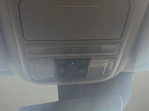 Used 2021 Honda Pilot Special Edition image 39