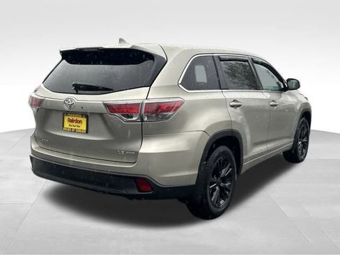 Used 2016 Toyota Highlander Plus image 9