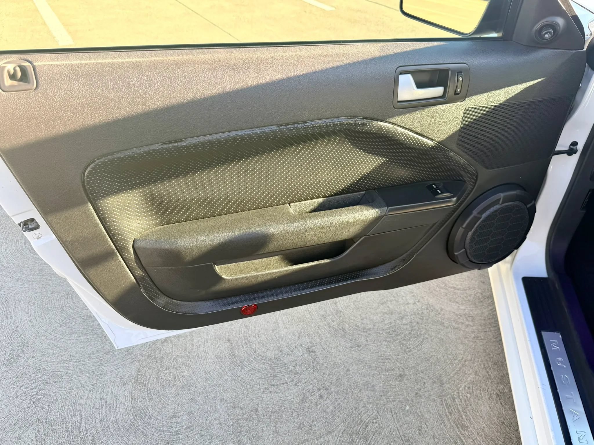 Used 2007 Ford Mustang Premium RWD image 29