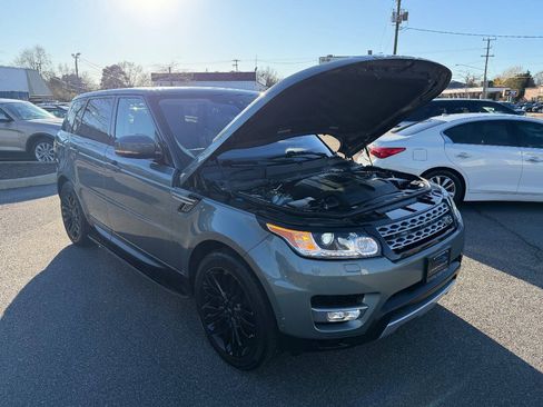 Used 2017 Land Rover Range Rover Sport HSE AWD/4WD image 30