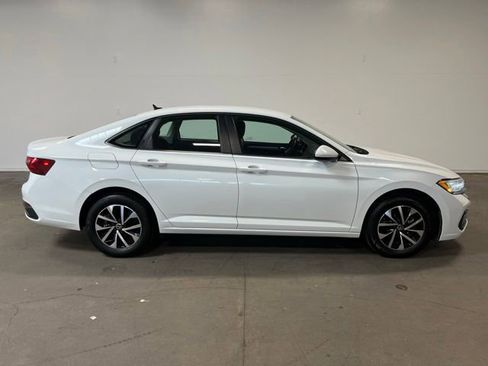 Used 2024 Volkswagen Jetta S FWD image 2