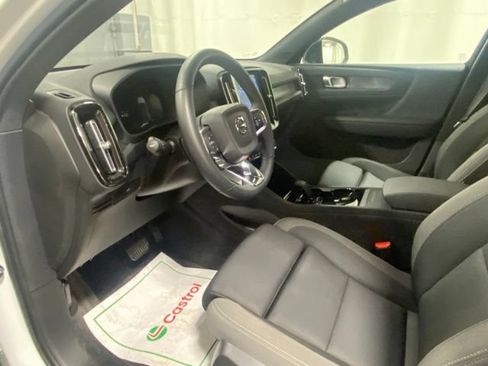 Used 2023 Volvo C40 P8 Recharge Plus w/ Climate Package AWD/4WD image 9