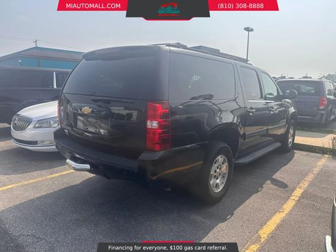 Used 2013 Chevrolet Suburban LT AWD/4WD image 5
