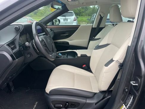 Used 2025 Lexus ES 350 w/ Premium Package FWD image 19