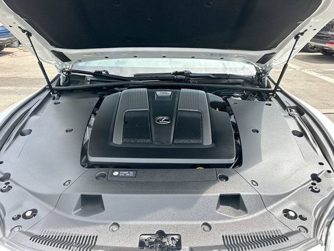 Used 2022 Lexus LS 500 w/ Accessory Package (Z2) RWD image 30