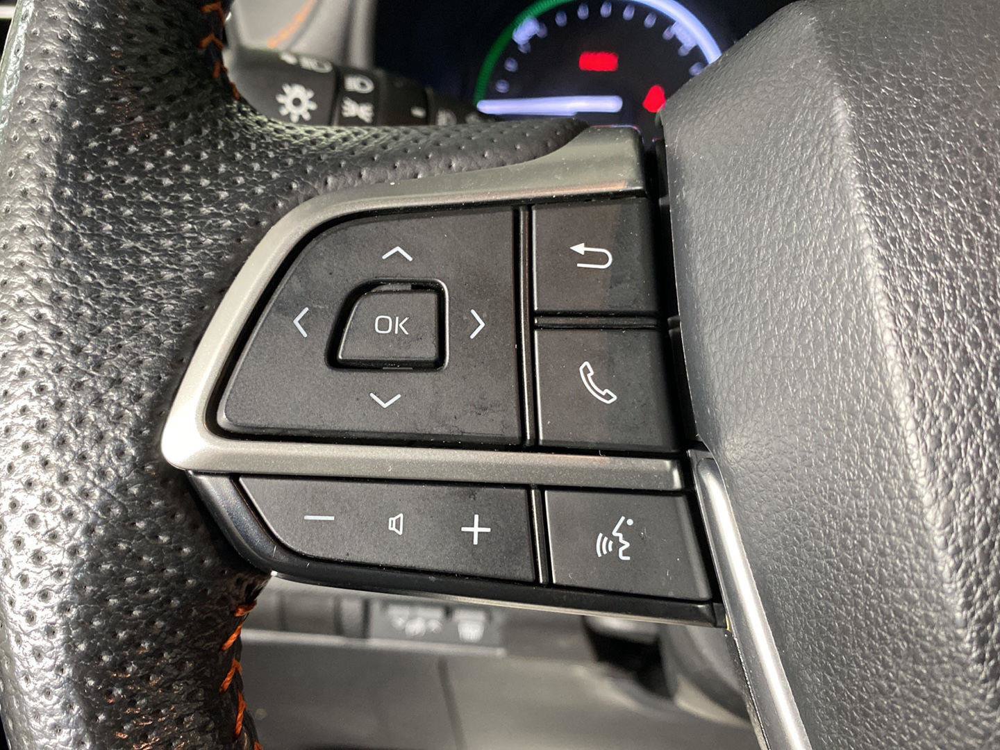 Used 2024 Toyota Sienna XSE w/ XSE Plus Package AWD/4WD image 23