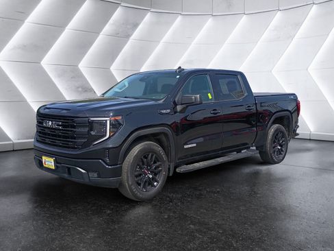 Used 2023 GMC Sierra 1500 Elevation AWD/4WD image 2