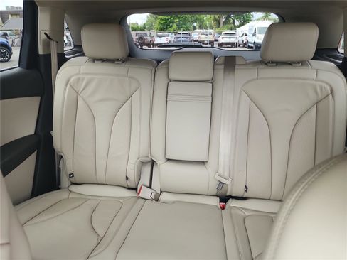 Used 2017 Lincoln MKX Select w/ Select Plus Package image 14