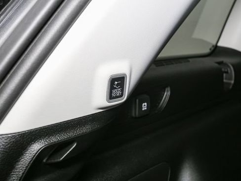 Used 2023 Jeep Grand Cherokee 4WD 4xe image 12
