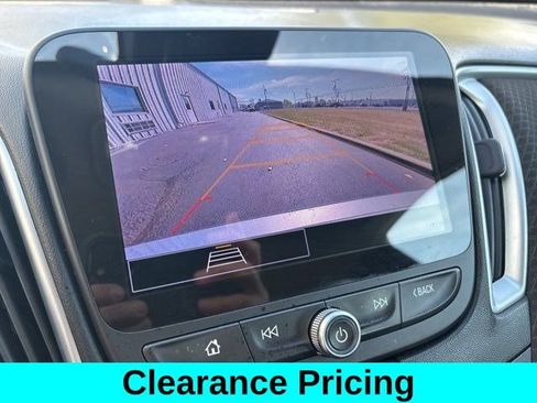 Used 2024 Chevrolet Malibu LT image 22