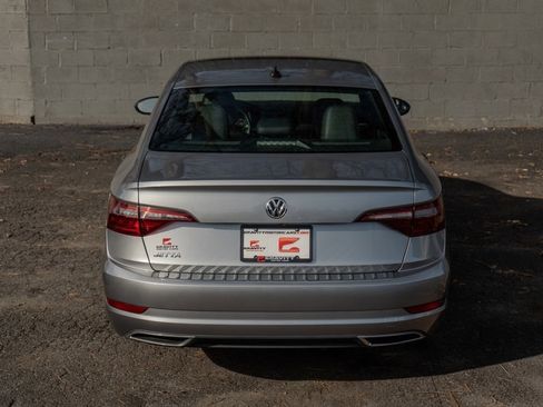 Used 2021 Volkswagen Jetta R-Line w/ R-Line Cold Weather Package image 13