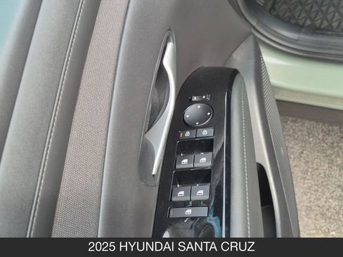 Used 2025 Hyundai Santa Cruz XRT AWD/4WD image 12