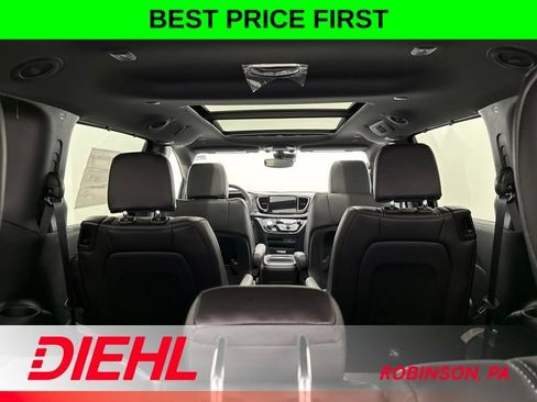 New 2027 Chrysler Pacifica Select w/ Family Tech Group FWD image 10