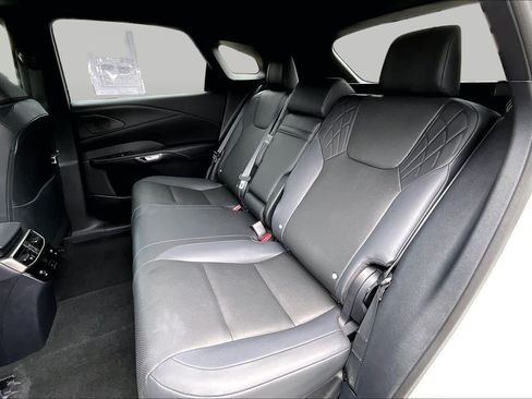 Used 2024 Lexus RX 350 FWD w/ Technology Package image 18