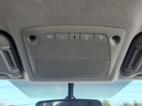 Used 2015 Nissan Leaf SL w/ Premium Package image 20