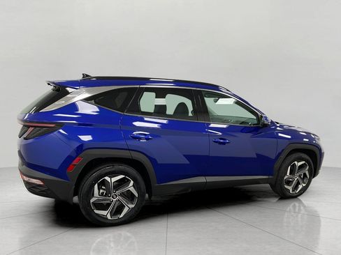 Certified 2023 Hyundai Tucson Limited AWD/4WD image 2