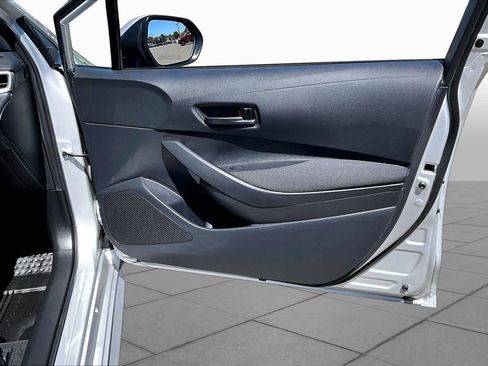 Used 2025 Toyota Corolla LE w/ LE Premium Package FWD image 22