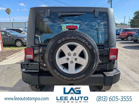 Used 2012 Jeep Wrangler Unlimited Sport AWD/4WD image 4