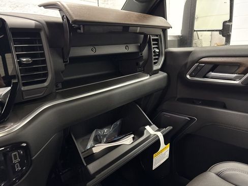 New 2026 Chevrolet Silverado 3500 High Country w/ High Country Premium Package AWD/4WD image 28