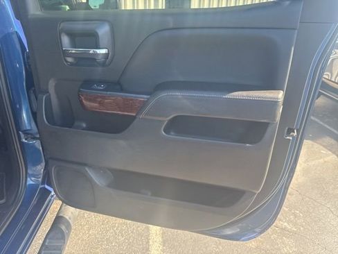 Used 2017 GMC Sierra 1500 SLE w/ Elevation Edition AWD/4WD image 29
