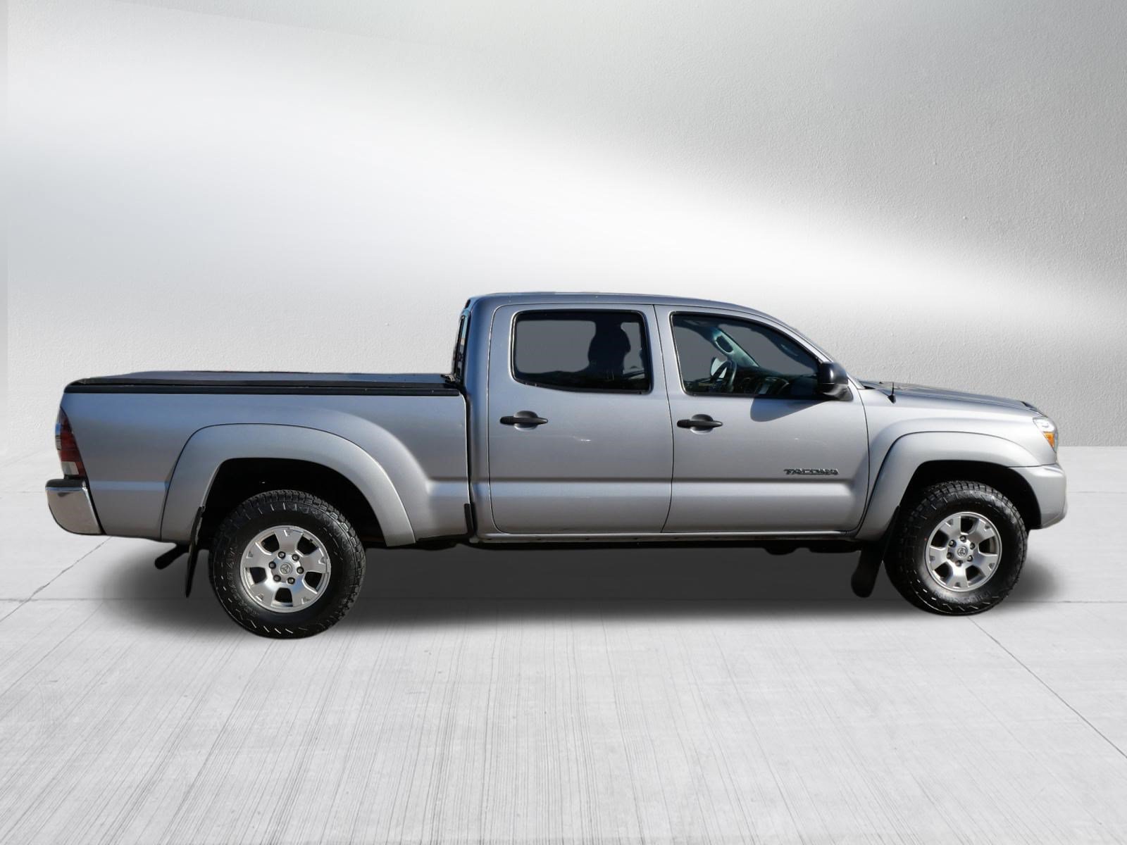Used 2015 Toyota Tacoma 4x4 Double Cab w/ SR5 Package image 8