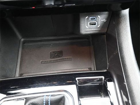 Used 2022 Jeep Compass Latitude w/ Sun and Sound Group image 9