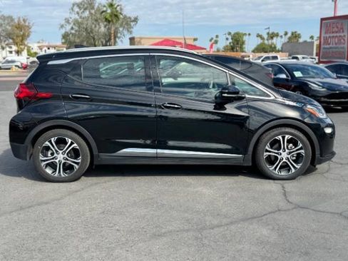 Used 2019 Chevrolet Bolt Premier w/ Infotainment Package image 4