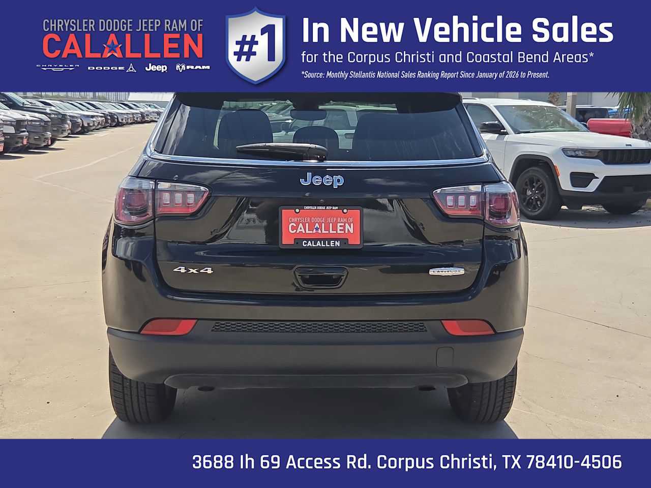 Used 2024 Jeep Compass Latitude AWD/4WD image 13