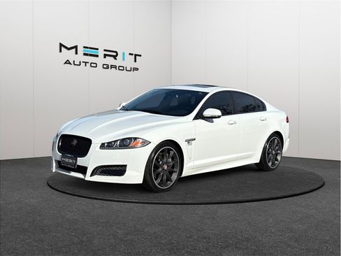 Used 2015 Jaguar XF Sport RWD image 4
