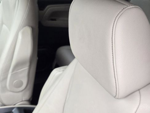 Certified 2023 Honda Odyssey Touring image 17