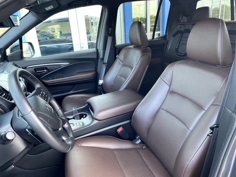 Certified 2025 Honda Ridgeline RTL image 11