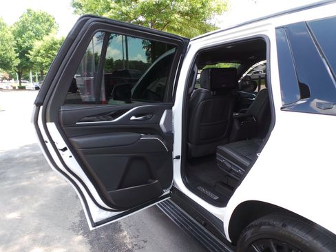Used 2023 Cadillac Escalade V AWD/4WD image 41