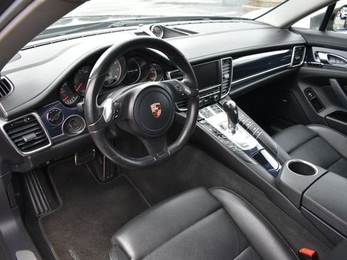 Used 2013 Porsche Panamera 4S image 10