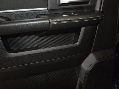 Used 2024 RAM 2500 Big Horn w/ Level 2 Equipment Group image 34