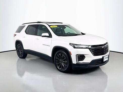 Used 2023 Chevrolet Traverse RS AWD/4WD image 1