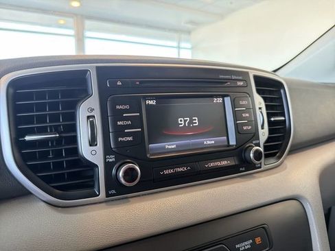 Used 2017 Kia Sportage LX image 22